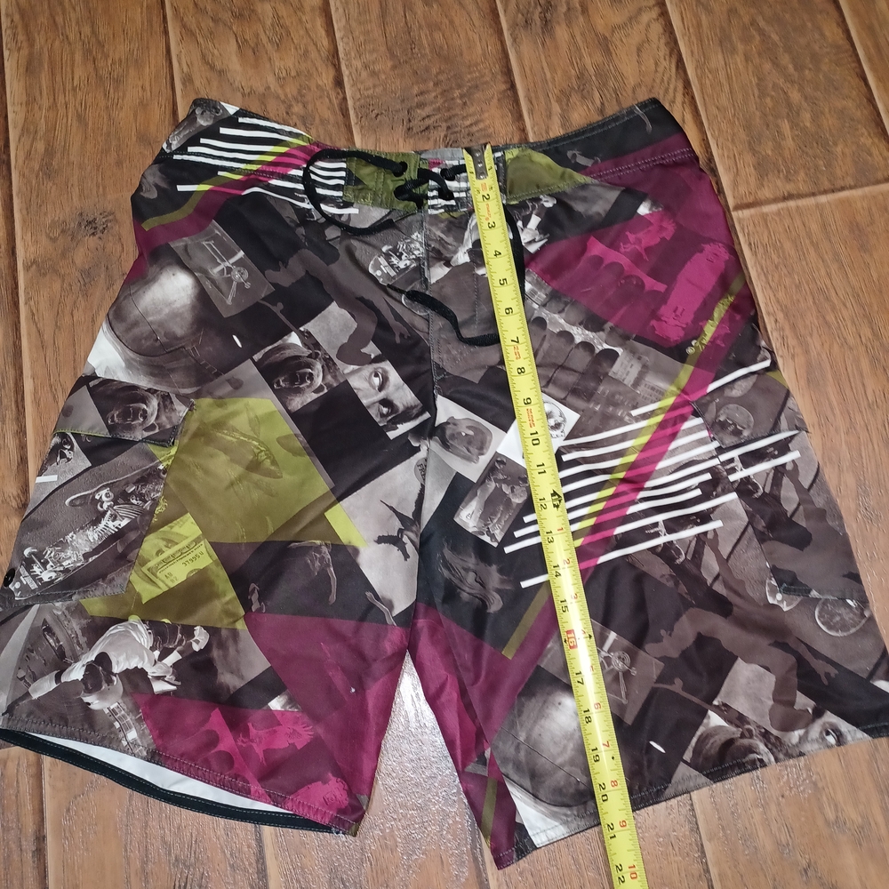 Tony Hawk Gray and Black Graphic Shorts